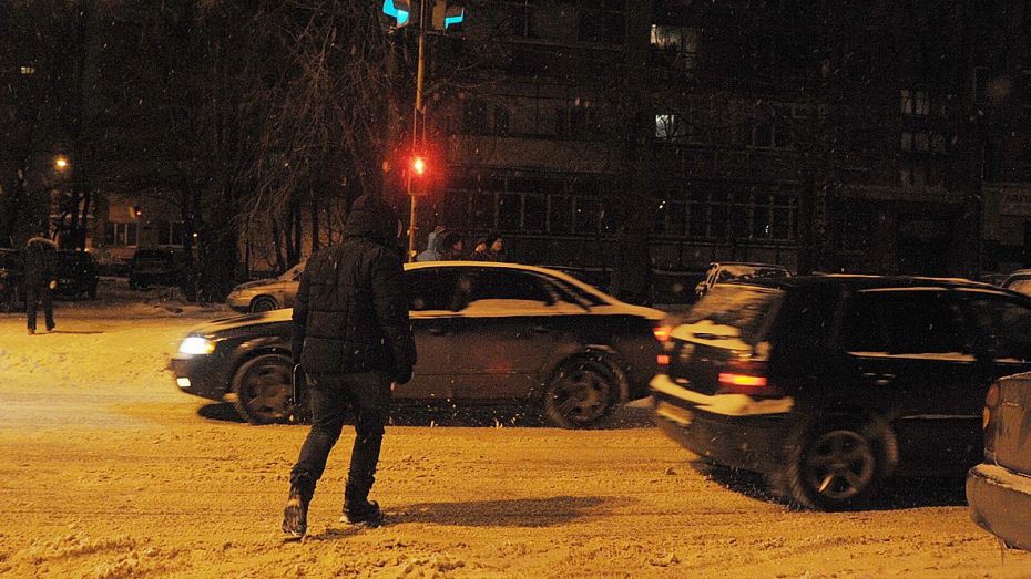 Воронежский таксист сдал полиции торговца героином