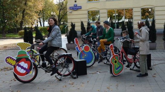 В Петровском сквере Воронежа выступит велооркестр