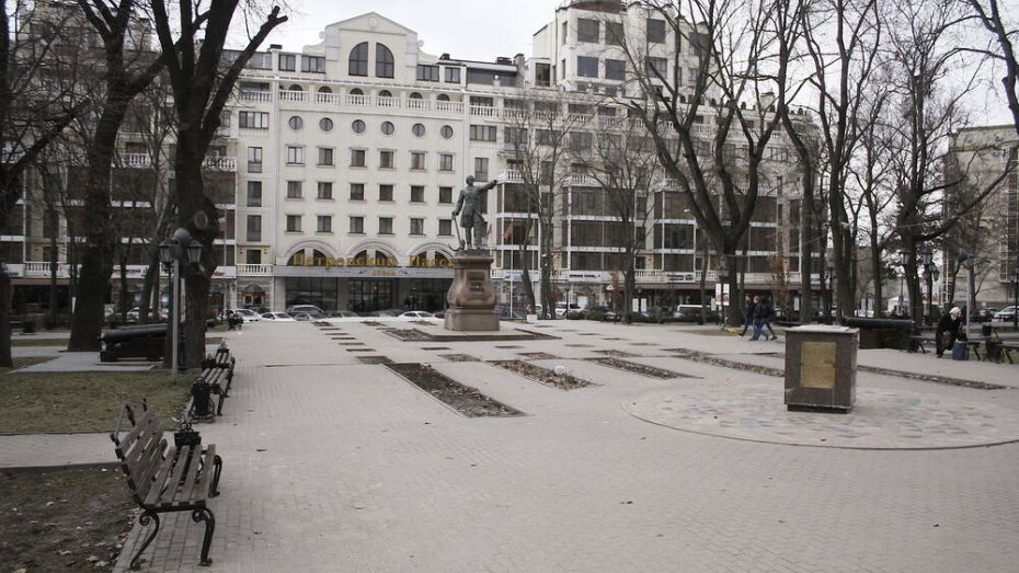 Воронежская квартира с фонтаном в коридоре вошла в пятерку самых дорогих в ЦФО