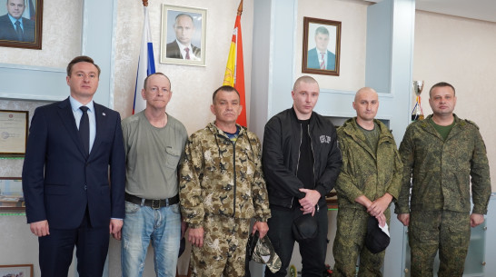 Первые рамонские добровольцы пополнили мобилизационный резерв