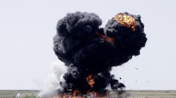 ВС РФ уничтожили нефтеперерабатывающий завод в районе Одессы