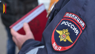 Появились подробности ДТП с машиной, которая врезалась в забор у школы в Воронежской области