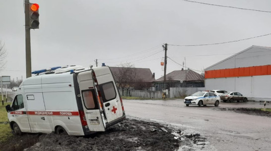 В Воронежской области тяжелобольная пациентка «скорой» пострадала в ДТП