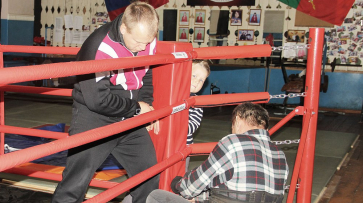 В Таловском районе появился первый боксерский ринг