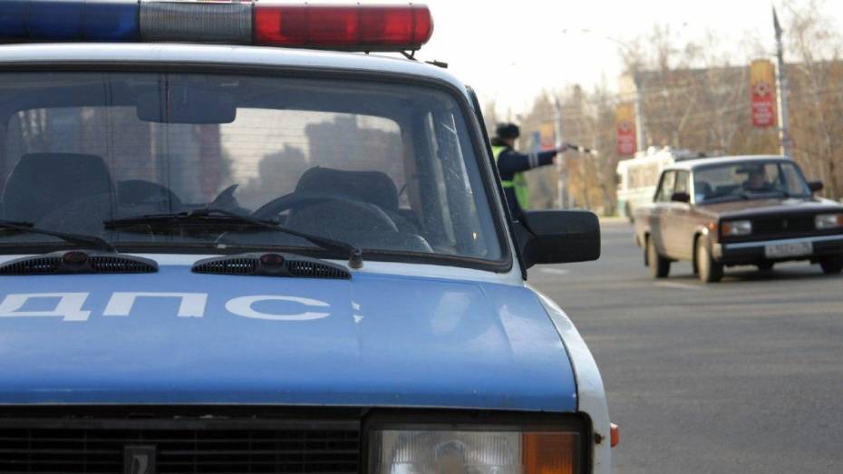 Автоинспекторы нашли амфетамин у красноярца на трассе М4 под Воронежем