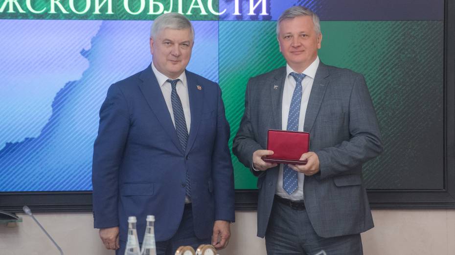 Воронежский губернатор вручил государственные награды выдающимся жителям региона