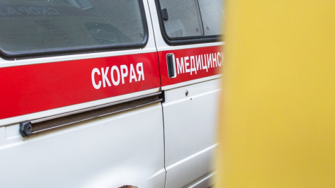 «Скорая» с маячками сбила мужчину на «зебре» в центре Воронежа
