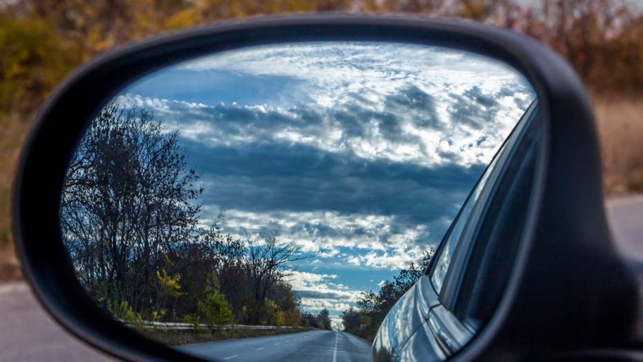 Автоэксперт: растет доля тех, кто приходит за машиной с пробегом и покупает новую