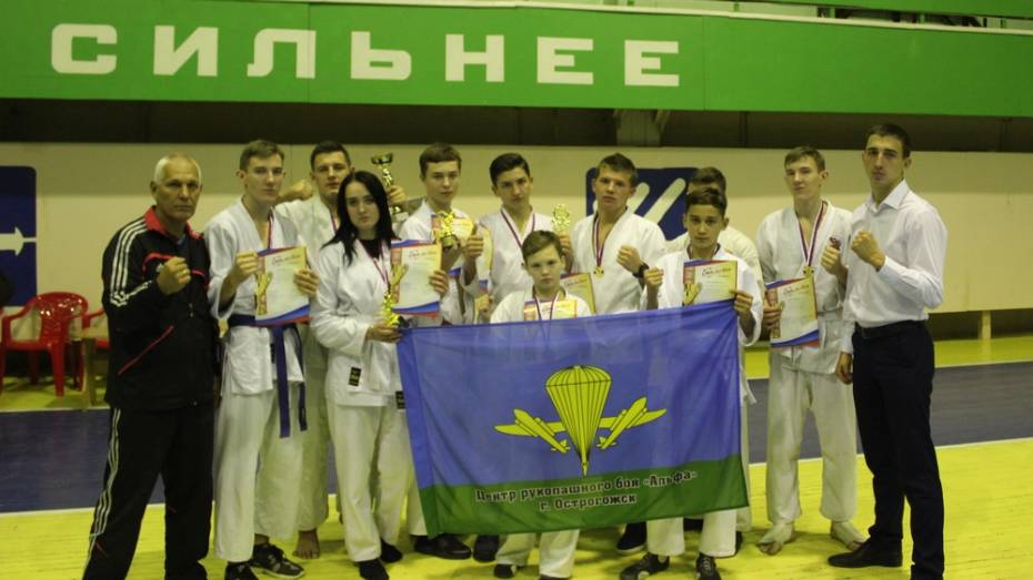 Острогожские рукопашники выиграли 6 золотых медалей на областном турнире 