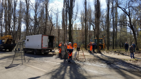 Коммунальщики устранили аварию на левом берегу Воронежа