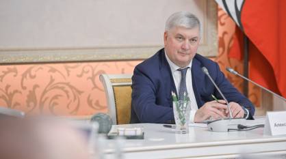 Губернатор Александр Гусев поздравил воронежских энергетиков с профессиональным праздником