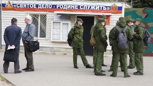 В ходе осеннего призыва Вооруженные силы пополнят 800 воронежских новобранцев