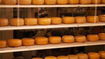 Воронежской компании не удалось оспорить выплату 1,1 млн рублей работнику, ставшему инвалидом из-за падения контейнеров с сыром