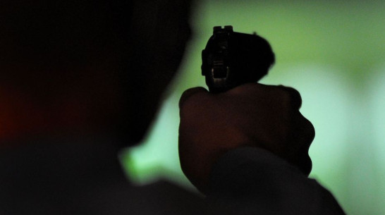 Житель Калача выстрелил в 22-летнего земляка из светошумового пистолета