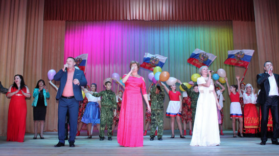 В поселке Хохольский состоится концерт в поддержку Вооруженных сил РФ