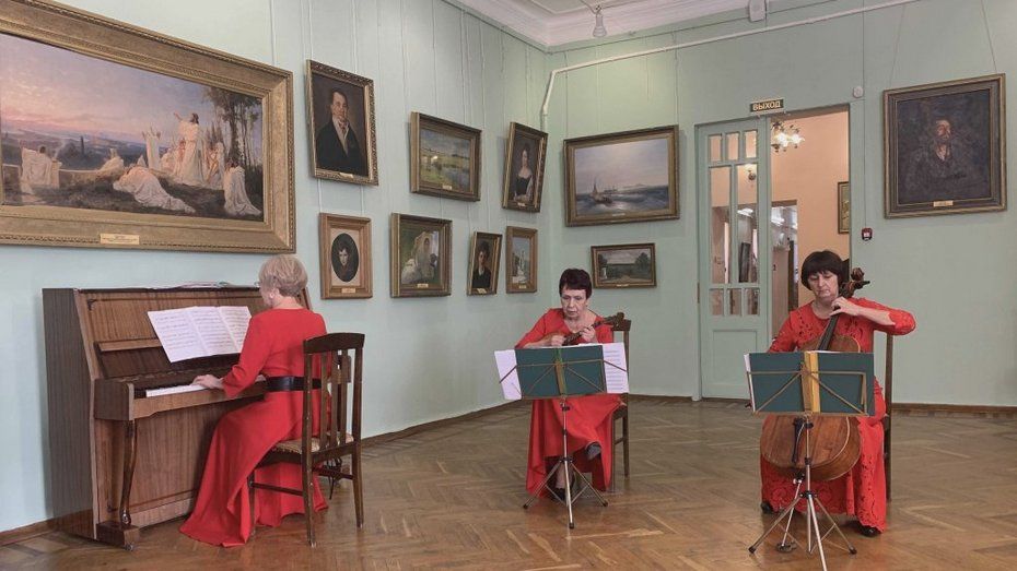 В Острогожске состоится большой отчетный концерт народного ансамбля «Фантазия»