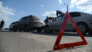 Пенсионера переехали четыре автомобиля на воронежской трассе