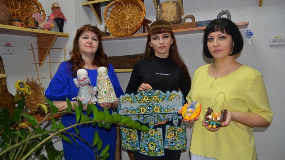 Творческая мастерская «Россия - это мы!» открылась в Губкинском Доме ремёсел
