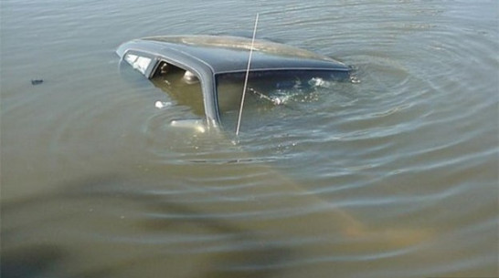 В Богучарском районе водитель утопила «Мазду», следуя  указаниям навигатора