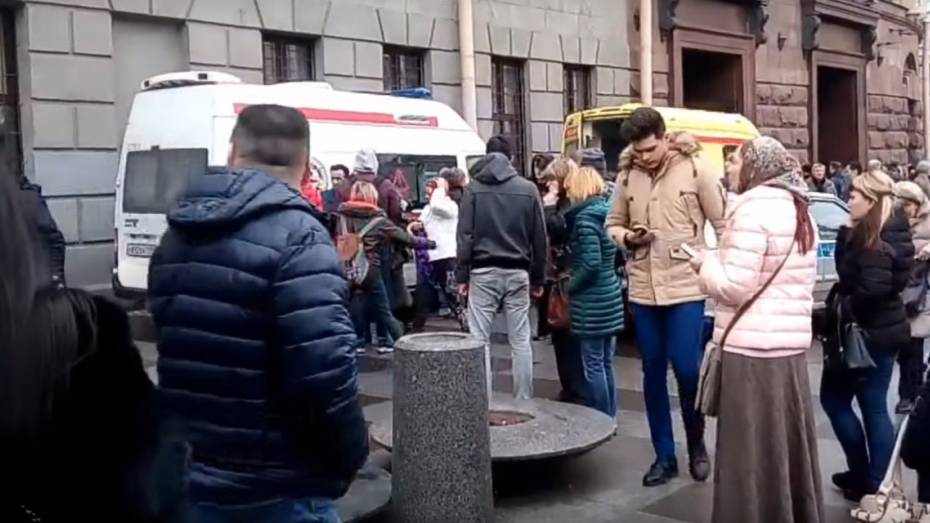 При взрыве в метро Санкт-Петербурга погибли 10 человек