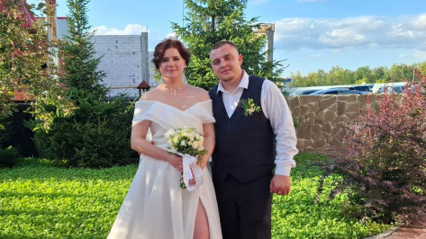 Участник СВО женился в Подгоренском районе в преддверии Дня семьи, любви и верности