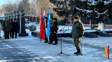 Жителя Воронежской области после СВО взяли на работу в военкомат