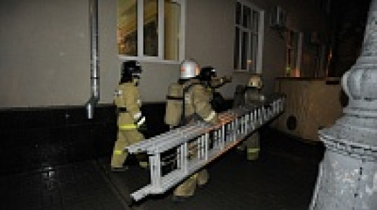 Минувшей ночью из-за угрозы пожара пришлось эвакуировать больных Эртильской районной больницы 