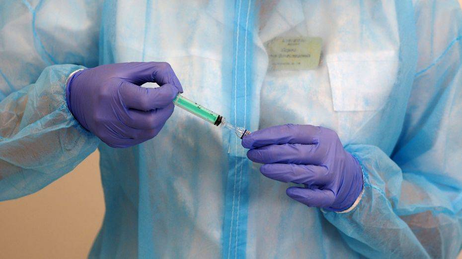 Воронежцам рекомендовали ревакцинироваться от ковида через год после последней прививки