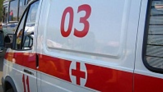 В Лисках водитель автомобиля «Фольксваген Поло» въехал на машине в кафе 