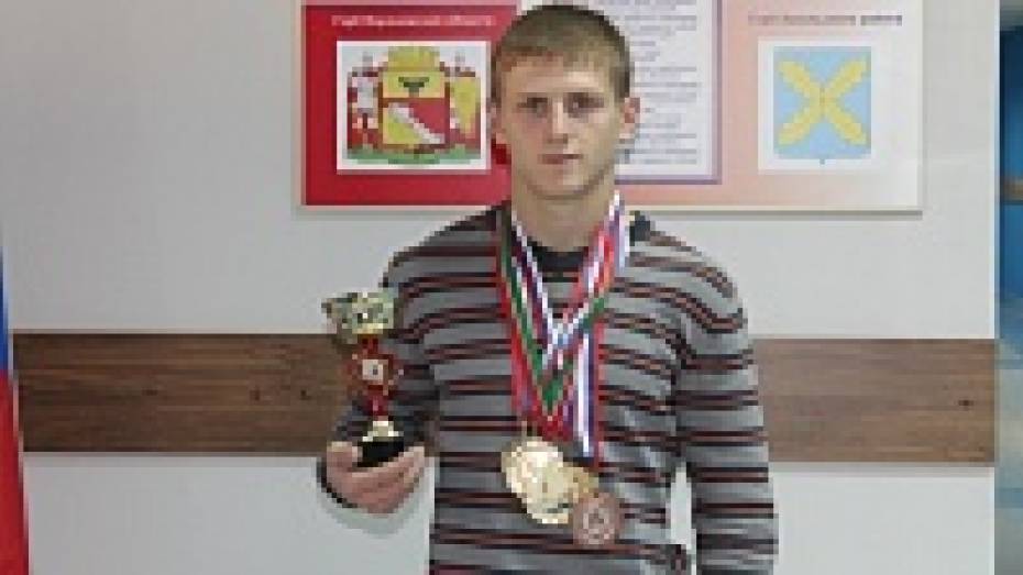 Хохольский спортсмен стал двукратным чемпионом Европы по воркауту