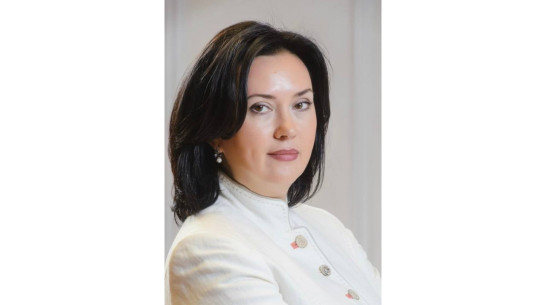 РИА «Воронеж» поздравляет первого заместителя руководителя аппарата губернатора и правительства Воронежской области Ольгу Извекову с юбилеем