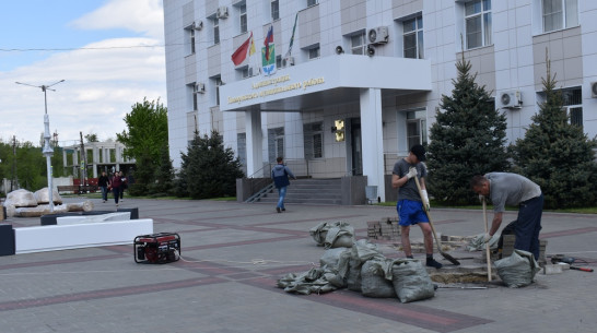 В Поворино обезопасят и украсят Комсомольскую площадь