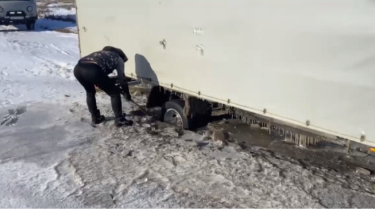 Воронежские полицейские вызволили липчанина из ледяного плена
