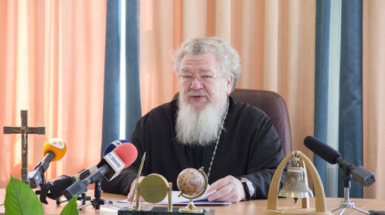 В Воронеже вышли воспоминания митрополита Сергия о Европе и благотворительности