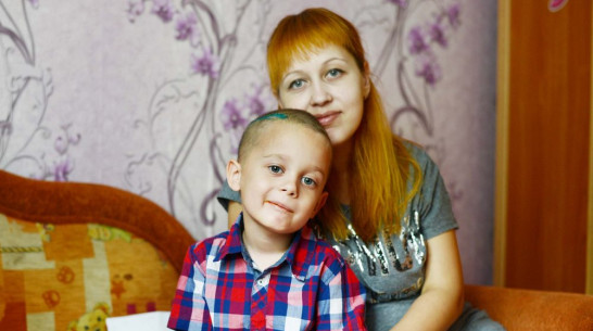 Прооперированный 6-летний мальчик из Семилук пошел на поправку