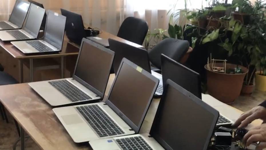 Соцработники Левобережного района Воронежа получили новые компьютеры