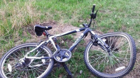 В Воронежской области велосипедист умер в больнице после столкновения с иномаркой