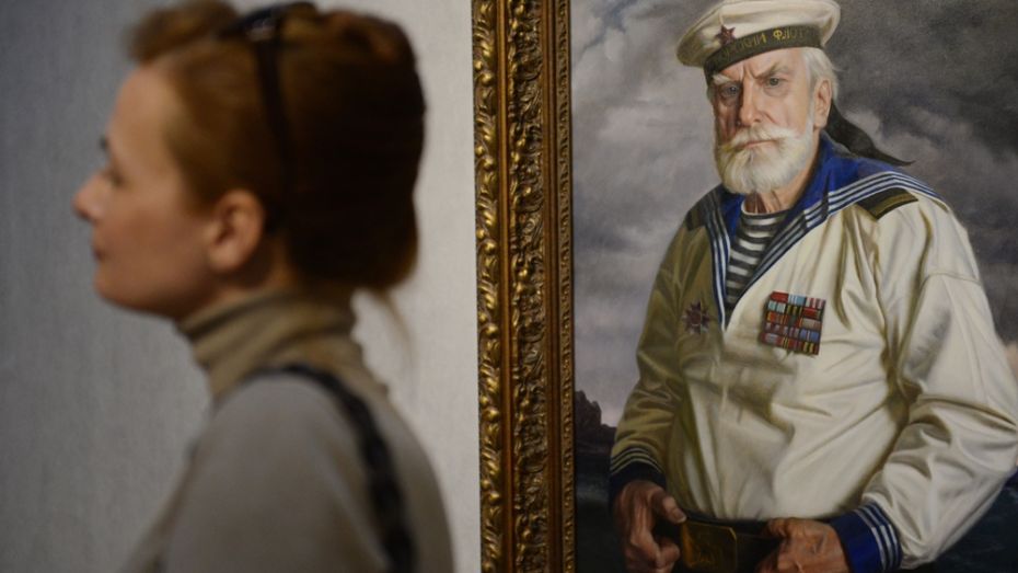 В воронежском музее открылась выставка Александра Шилова «Они сражались за Родину!»