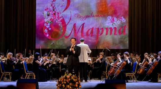 Алексей Гордеев: «Женщины вносят главный вклад в развитие региона»