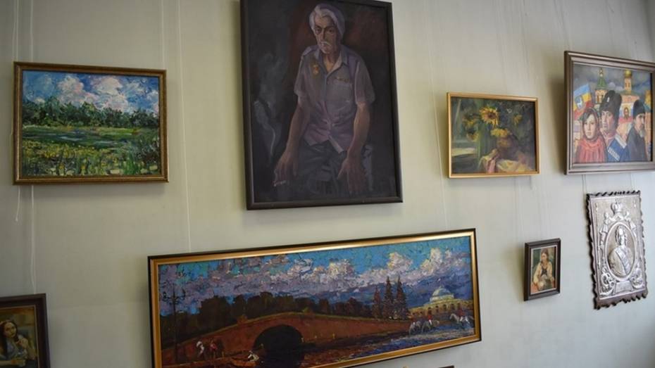Острогожцев пригласили на выставку работ художников области