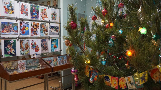 В Грибановском музее выставили около 500 советских новогодних игрушек из частной коллекции