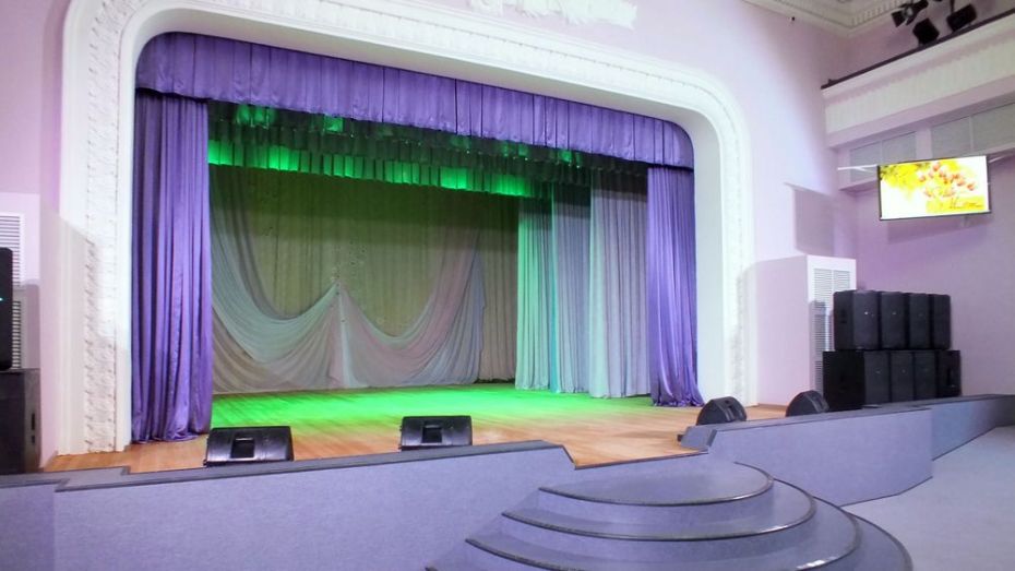 В семилукском Дворце культуры завершился капремонт концертного зала
