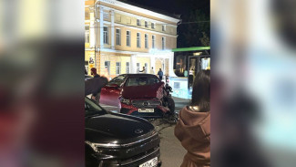 Стало известно имя водителя, влетевшего в маршрутку в центре Воронежа