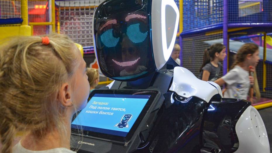 В воронежском детском саду появился робот-воспитатель