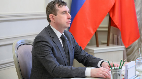 Первый зампред воронежского правительства Данил Кустов обсудил инвестактивность бизнеса на заседании Госсовета