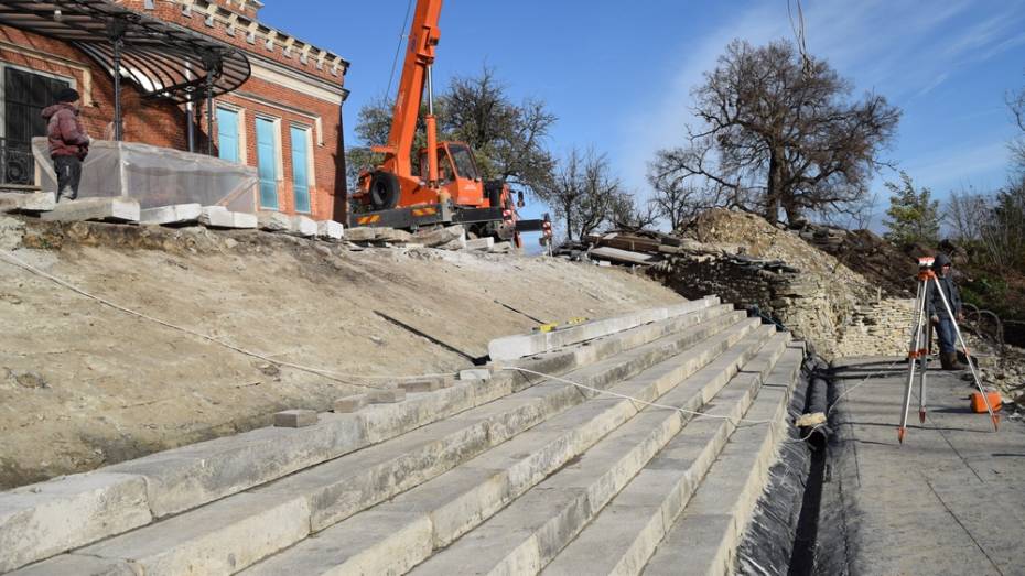 В Рамони восстановят лестницу и парковые объекты во дворцовом комплексе Ольденбургских