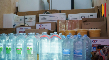 Артисты воронежского ТЮЗа передадут бойцам СВО бытовую технику и детские новогодние письма