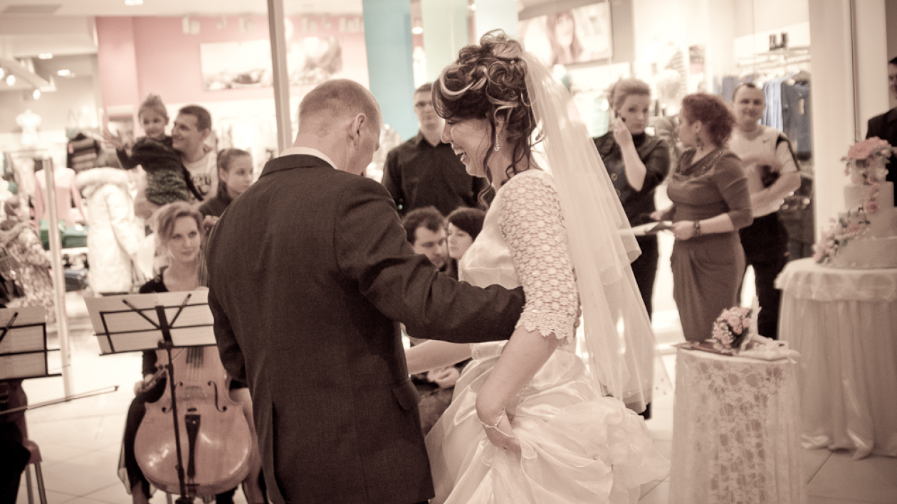 Воронежцы поженились в торговом центре