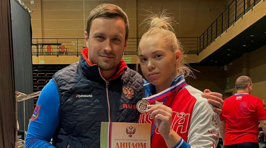 Воронежская тяжелоатлетка завоевала 2 медали первенства России