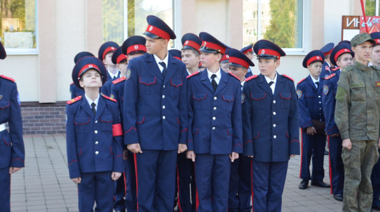 Верхнемамонский казачий кадетский корпус отметил 15-летие